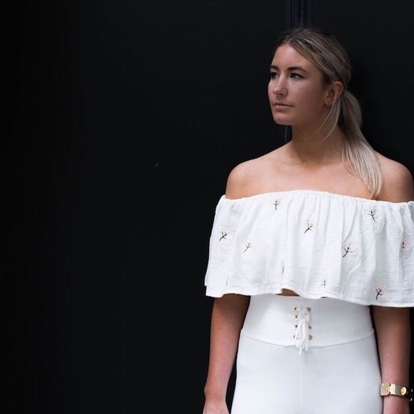 Meet your Posher, Alli - Picture 5 of 6